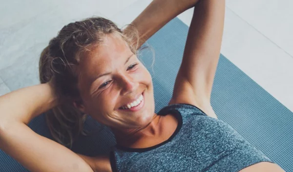 Δυνατοί κοιλιακοί: Οι συμβουλές και το πρόγραμμα της διάσημης trainer Jackie Warner