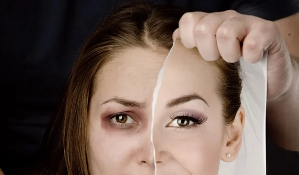 Βία κατά των γυναικών: Αυτά είναι τα πραγματικά νούμερα στην Ελλάδα