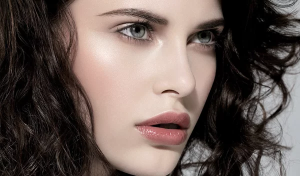 Αυτές είναι οι καλύτερες θεραπείες ομορφιάς για να βρεις τη χαμένη λάμψη σου!