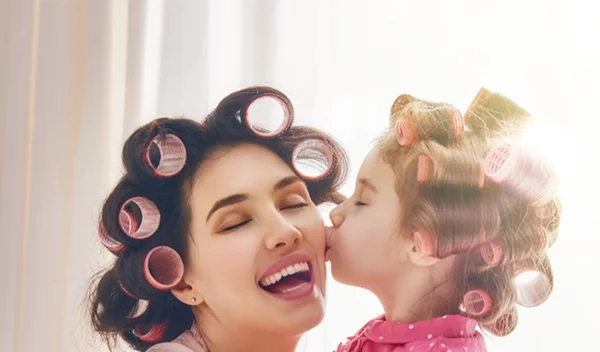 Μαμά και κόρη: Τι σχέση ΔΕΝ πρέπει να έχετε