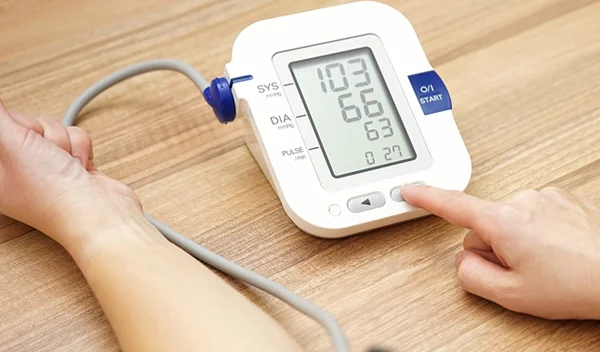 Νέα έρευνα: Γιατί έχουμε πιο αυξημένη «μεγάλη» πίεση παγκοσμίως;