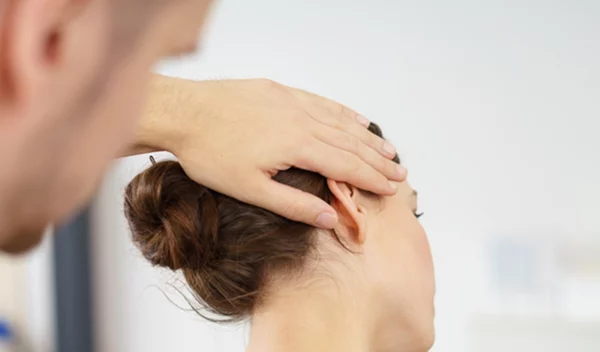 Πώς αντιμετωπίζονται οι παθήσεις του ώμου; Ο ορθοπαιδικός χειρουργός απαντά