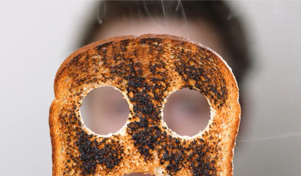 Την προσοχή σου! Το πολύ ψήσιμο ή τηγάνισμα κάνει καρκινογόνες τις πατάτες και το τοστ