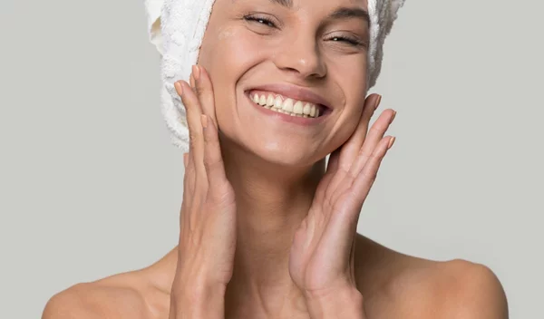 Skincare Scares: Τα πιο "επικίνδυνα" ενεργά συστατικά