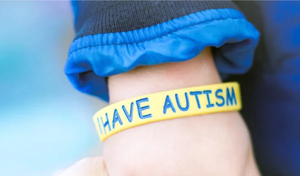 Νέα έρευνα: Ο έρπης των γεννητικών οργάνων ύποπτος για παιδικό αυτισμό