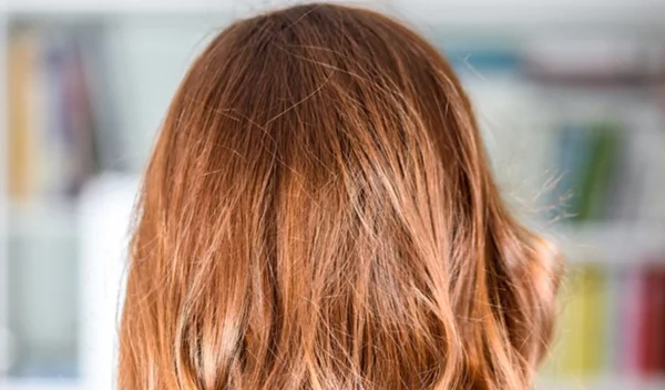 Λαμπερά, βαμμένα μαλλιά; Τι να κάνουμε ανάλογα με το χρώμα μας