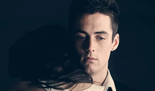 Πώς επηρεάζει τους κοντινούς συγγενείς η αυτοκτονία ενός ανθρώπου;