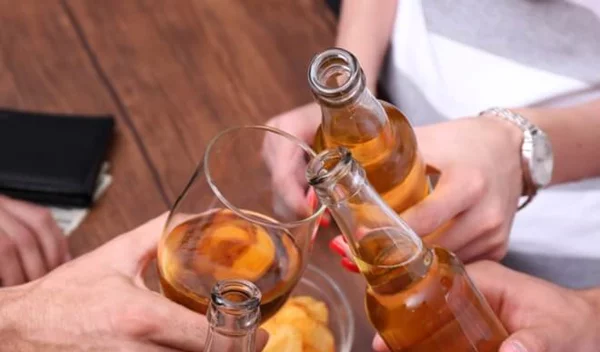 Πόσο αλκοόλ μειώνει τον κίνδυνο για καρδιοπάθειες;