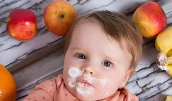 Η τεχνική της επιβράβευσης στα παιδιά: Να γιατί δεν πρέπει να επιβραβεύεις με φαγητό ή γλυκό για να κάνει αυτό που θες