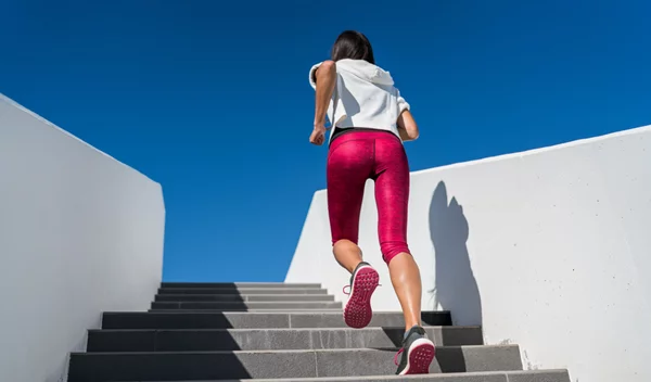 Βραζιλιάνικοι γλουτοί σε 1 μήνα με αυτές τις ασκήσεις