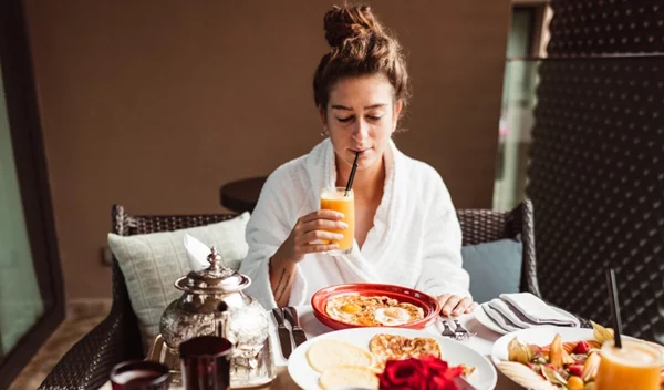 Ο πιο εύκολος τρόπος να κάψεις διπλάσιες θερμίδες μέσα στη μέρα