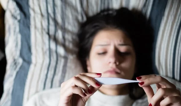 Να πώς νικούν το κρυολόγημα οι γιατροί: Το πλάνο 5 ημερών βήμα βήμα