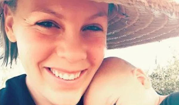 Το ηχηρό μήνυμα της Pink μετά τη δεύτερη γέννα: «Όχι, δεν είμαι υπέρβαρη»