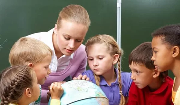 Γιατί όλο και περισσότερα παιδιά εγκαταλείπουν το σχολείο;