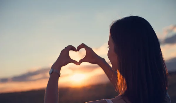 Μπορείς να ακούς την καρδιά σου να χτυπά; Να τι δείχνει για σένα αυτή η ικανότητα!