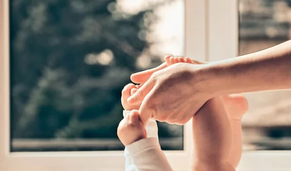 Το μωρό σου ροχαλίζει στον ύπνο του; Τι μπορεί να συμβαίνει;