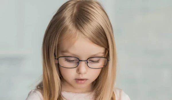 Πώς μπορείς να μιλήσεις στο παιδί για τις οικονομικές δυσκολίες