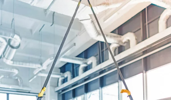 TRX ασκήσεις για γυναίκες: Το πρόγραμμα για κορμό, πλάτη και πόδια