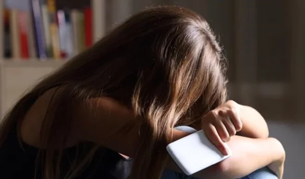 «Έχω κολλήσει με τον πρώην μου»: 3 σημάδια που το αποδεικνύουν