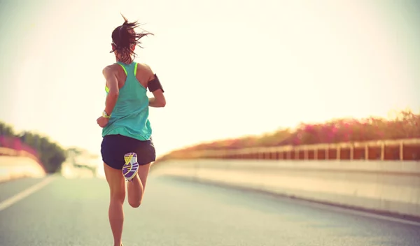 Γιατί να ξεκινήσω τρέξιμο το καλοκαίρι; Μερικοί λόγοι για να το κάνεις