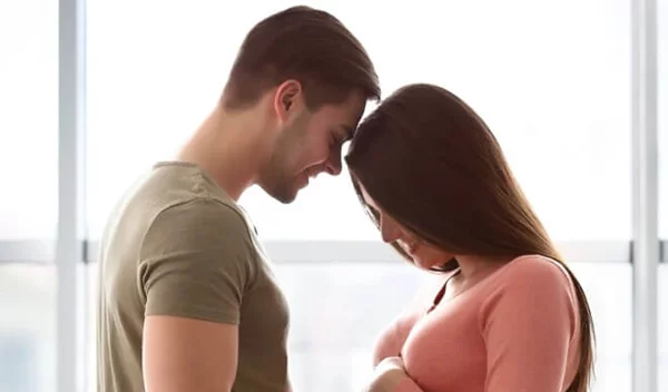 Οι προσπάθειες για εξωσωματική ΔΕΝ αυξάνουν τον κίνδυνο διαζυγίου