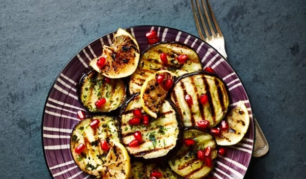 Πως αντιδρούν τα παιδιά στις ΗΠΑ σε παραδοσιακά ελληνικά τρόφιμα και γεύματα;