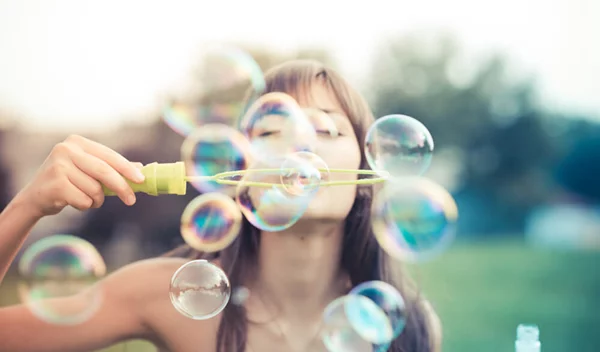 8 πράγματα που θα κάνεις κάθε πρωί για μια θετική μέρα