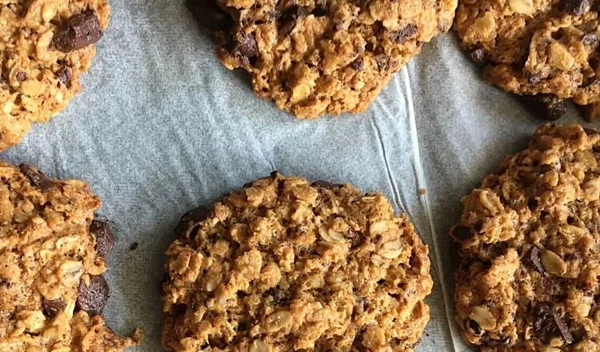 Υγιεινά cookies με φιστικοβούτυρο από τη διατροφολόγο Κλειώ Δημητριάδου