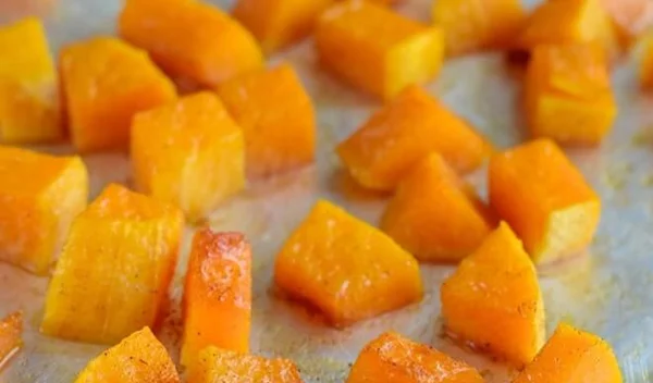 Τα πρώτα finger food για μωρά: Τι μπορεί να φάει το παιδί μετά τα αλεσμένα