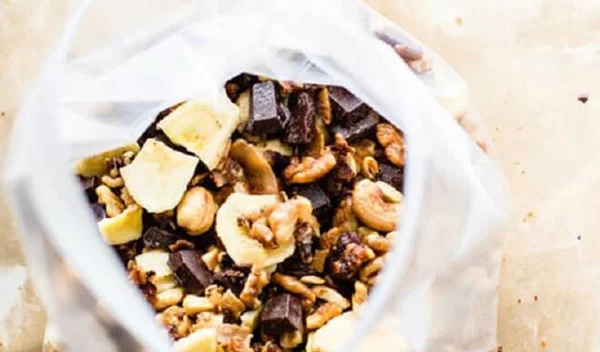 Σούπερ εύκολο και υγιεινό paleo μείγμα ξηρών καρπών