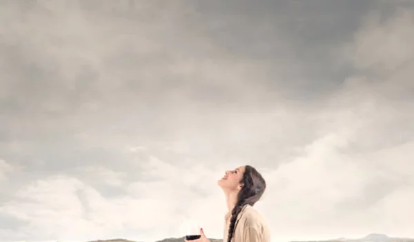 Θέλεις να μάθεις μία νέα γλώσσα; Πιες κρασί, λέει η επιστήμη