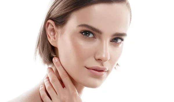 4 σημαντικά πράγματα που πρέπει να ξέρεις για την πρωινή περιποίηση προσώπου