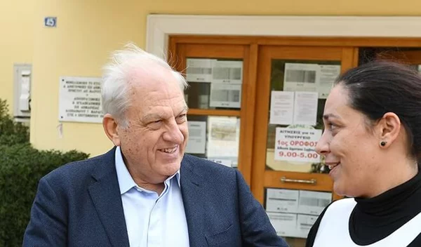 Δωρεάν τοκετοί και δωρεάν εξετάσεις παιδιών για όλους τους κατοίκους της Μάνδρας από το ΙΑΣΩ