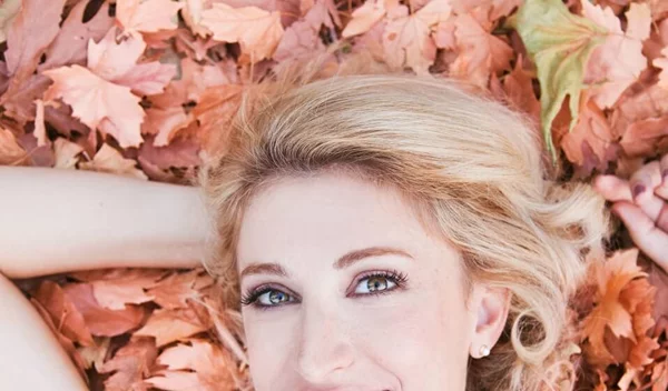 Μια μαμά απαντά: Η Μυρτώ Κάζη μας είπε όσα θέλαμε να μάθουμε για τη ζωή με δύο παιδιά