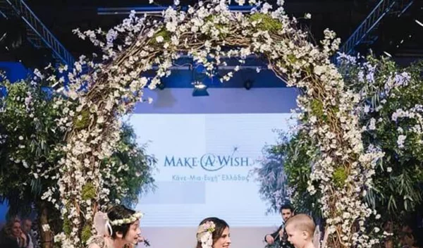 Οι δύο μικρές νεράιδες του Yes-I–Do Catwalk που με συγκίνησαν