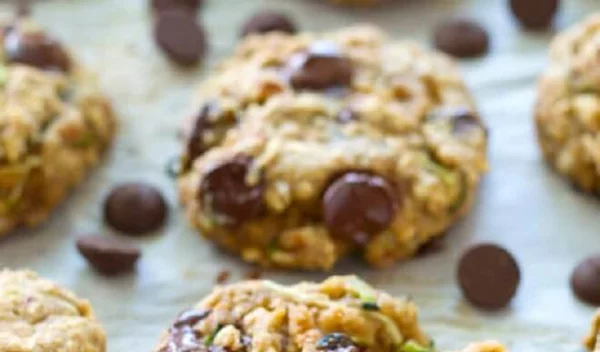 Μπισκότα βρόμης με σοκολάτα, μπανάνα και κολοκυθάκι