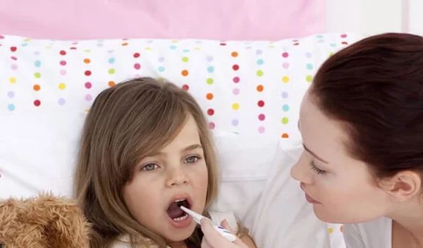 Ιγμορίτιδα και ρινοκολπίτιδα σε έξαρση στα παιδιά: Τι συστήνουν οι γιατροί στους γονείς