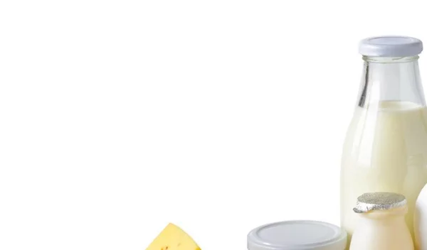 Είναι μύθος ότι τα γαλακτοκομικά προϊόντα δημιουργούν γερά οστά;