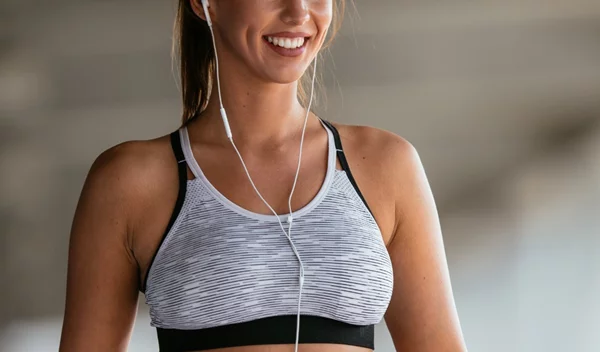 Ασκήσεις για αδυνάτισμα: Οι αλλαγές στην προπόνηση που χτίζουν ένα σφιχτό σώμα