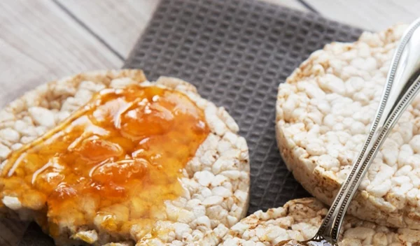 15 ιδέες για υγιεινά γλυκά σνακ διαίτης για τη λιγούρα σου από τη διαιτολόγο