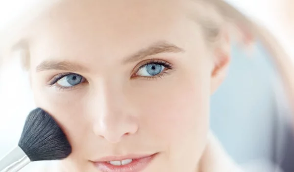 Αυτά είναι τα μυστικά του μακιγιάζ που γνωρίζουν μόνο οι top experts