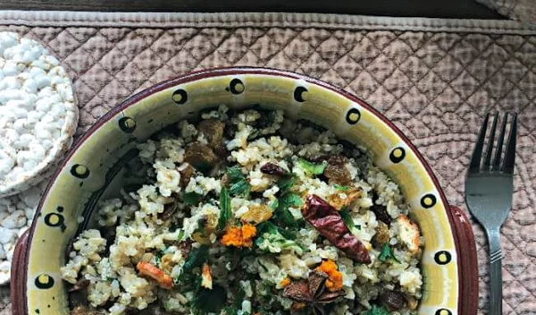 Σαλάτα με ρύζι, κινόα και σταφίδες: Πεντανόστιμη και νηστίσιμη!