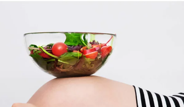 7 μύθοι για τη διατροφή της εγκύου! Να τι ΔΕΝ ισχύει μας λέει η διατροφολόγος