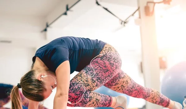 5 τοξικές σκέψεις που κάνεις στο γυμναστήριο (και πώς θα τις αλλάξεις!)