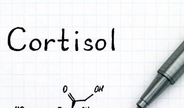 Τι είναι η κορτιζόνη, ποιες χρήσεις και ποιες παρενέργειες έχει;