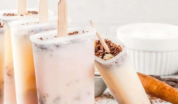 Shape Tested: Φτιάξαμε παγωτό ξυλάκι cookies and cream με 93 θερμίδες με συνταγή της διαιτολόγου!