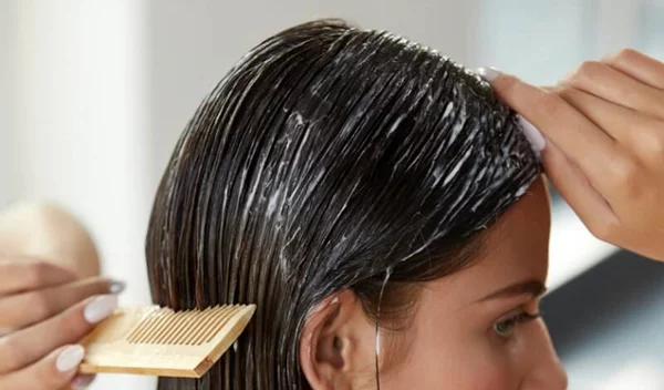 Σπιτική μάσκα θρέψης μαλλιών έχεις φτιάξει;