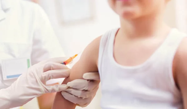 Τι αλλάζει στο εθνικό πρόγραμμα εμβολιασμών παιδιών και εφήβων το 2019