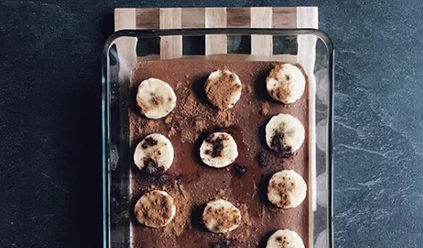 Το πανεύκολο σοκολατένιο κέικ χωρίς ζάχαρη και χωρίς αλεύρι της Monika Kwiecien