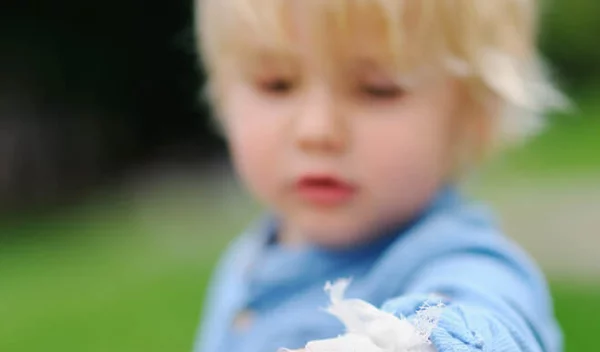 Κακοποιείται το παιδί; Τα στοιχεία που σοκάρουν και να γιατί κάνουν πολλές ερωτήσεις στο νοσοκομείο αν χτυπήσει κάποιο παιδί